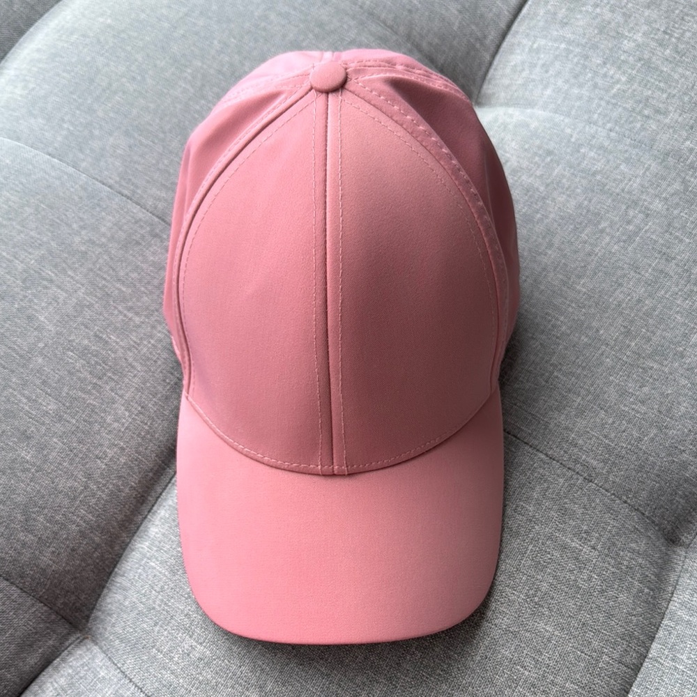 Aritzia cap